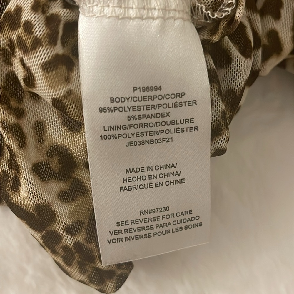 🤎💖Almost Famous Animal Print Blouse - Picture 12 of 13